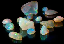 آشنایی با سنگ ماه مهر و خواص آن