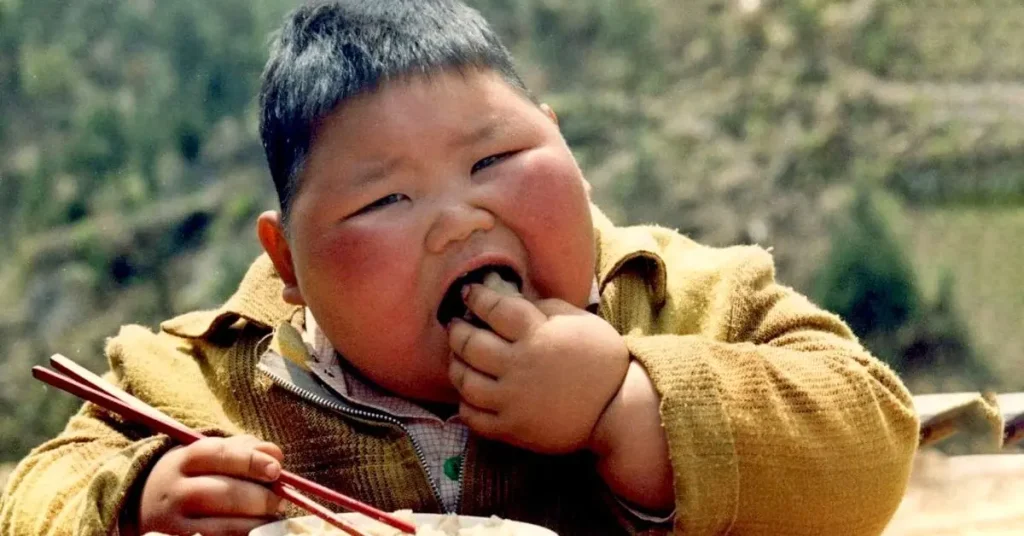 چاقی در کودکان باه دلیل تغذیه ناسالم
