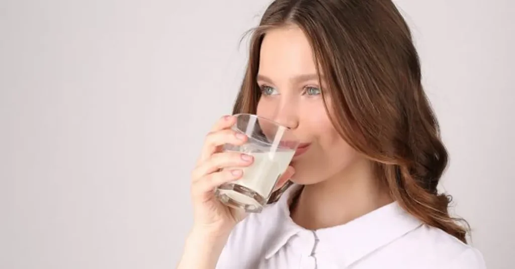 مصرف شیر مفید برای سلامت دندان و لثه