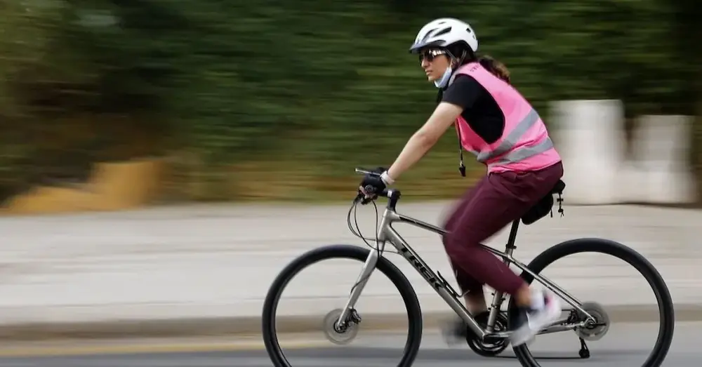 دوچرخه سواری ورزش مناسب برای لذت بردن از فضای باز