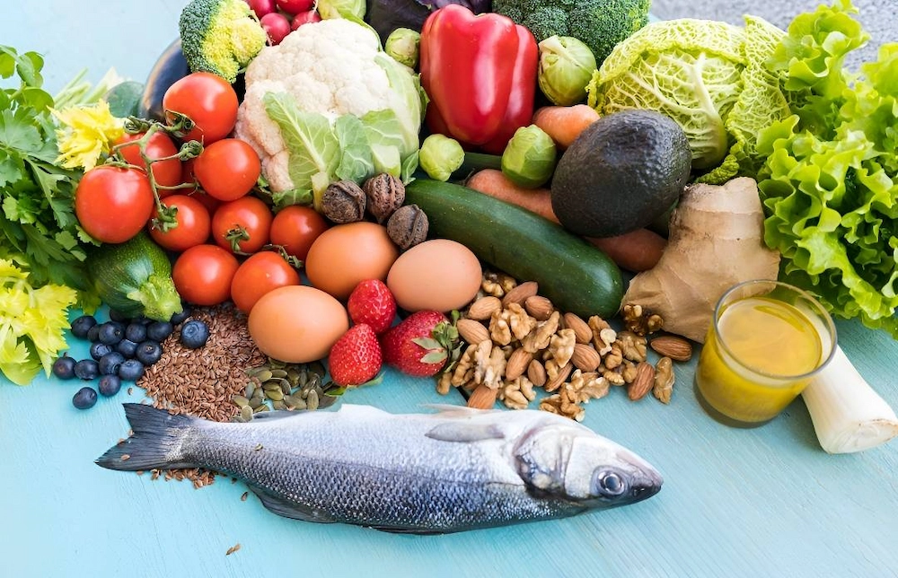 خوردن سبزیجات یکی از راه های تقویت ناخن های شکننده